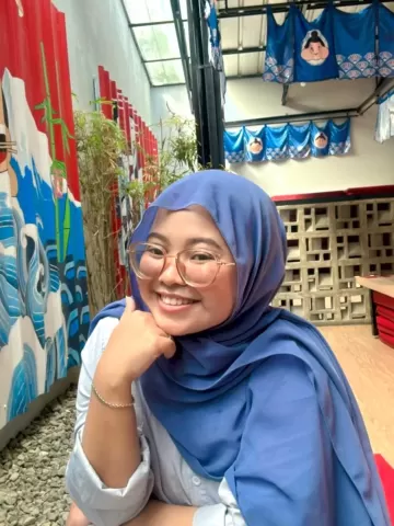 Indri Nurhasanah, S.Pd