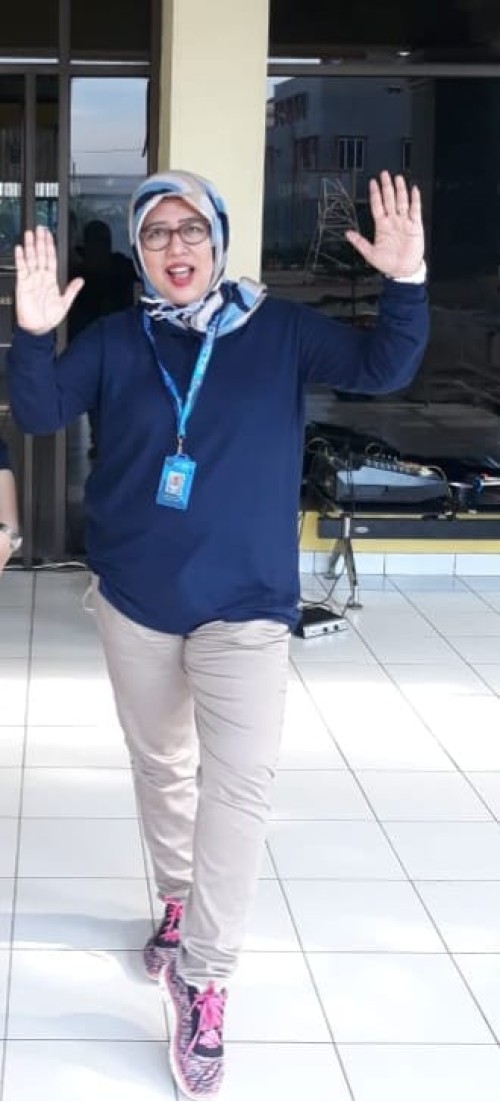 Happy Agustin Suryani,S.Pd